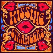 Kissing Strangers featuring ニッキー・ミナージュ
