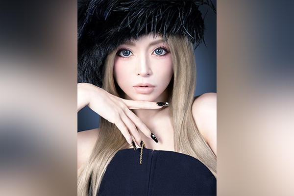 HEADLINER 浜崎あゆみ